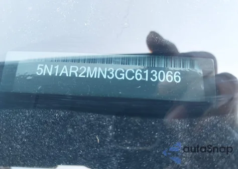 2016 Nissan Pathfinder Sl z USA, uszkodzony, nr VIN 5N1AR2MN3GC613066